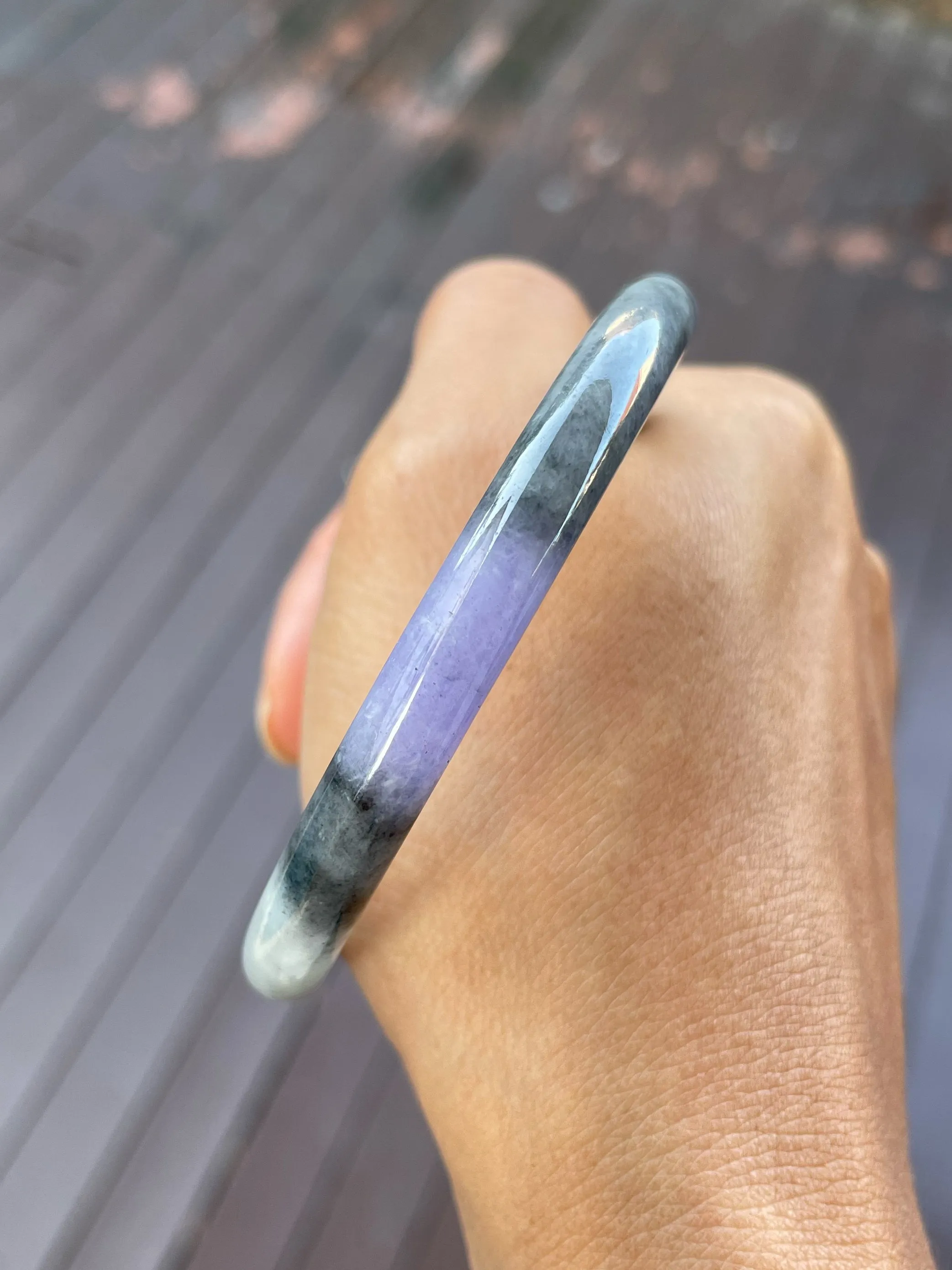 Black With Lavender Jade Bangle | 59mm (NJBA175)