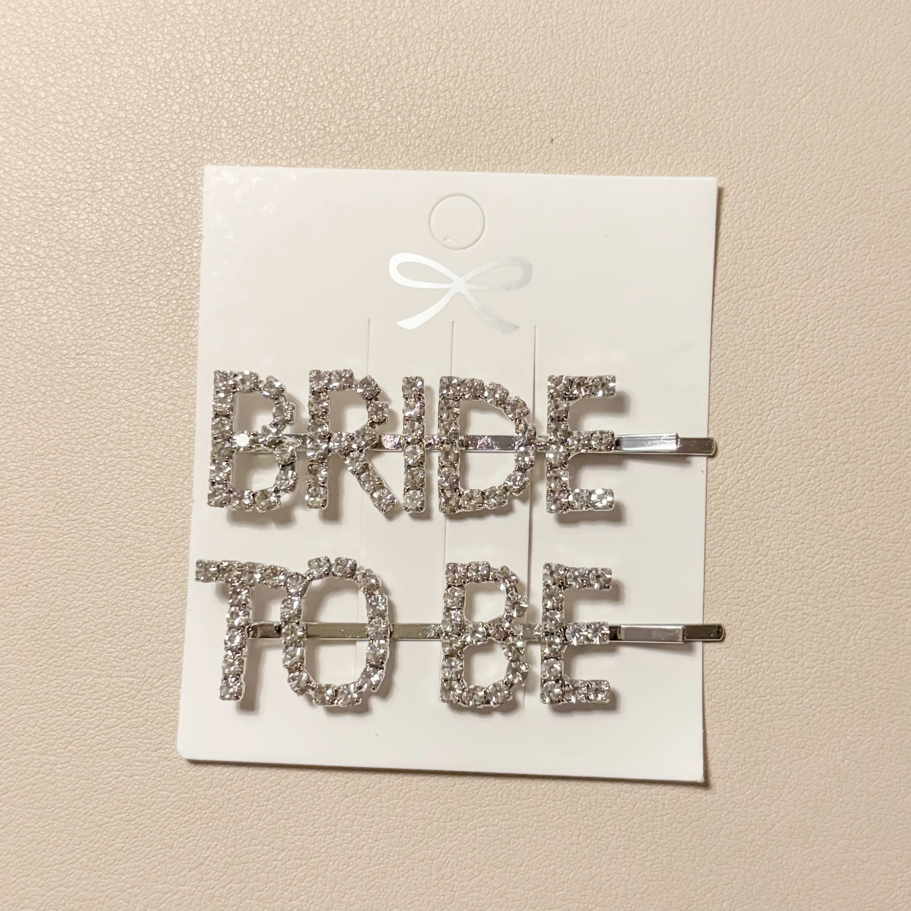 RHINESTONE PIN