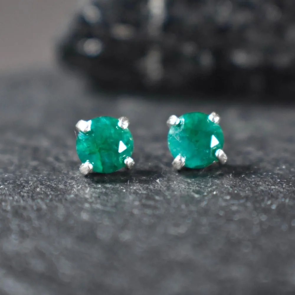 Round Natural Emerald Stud Earrings
