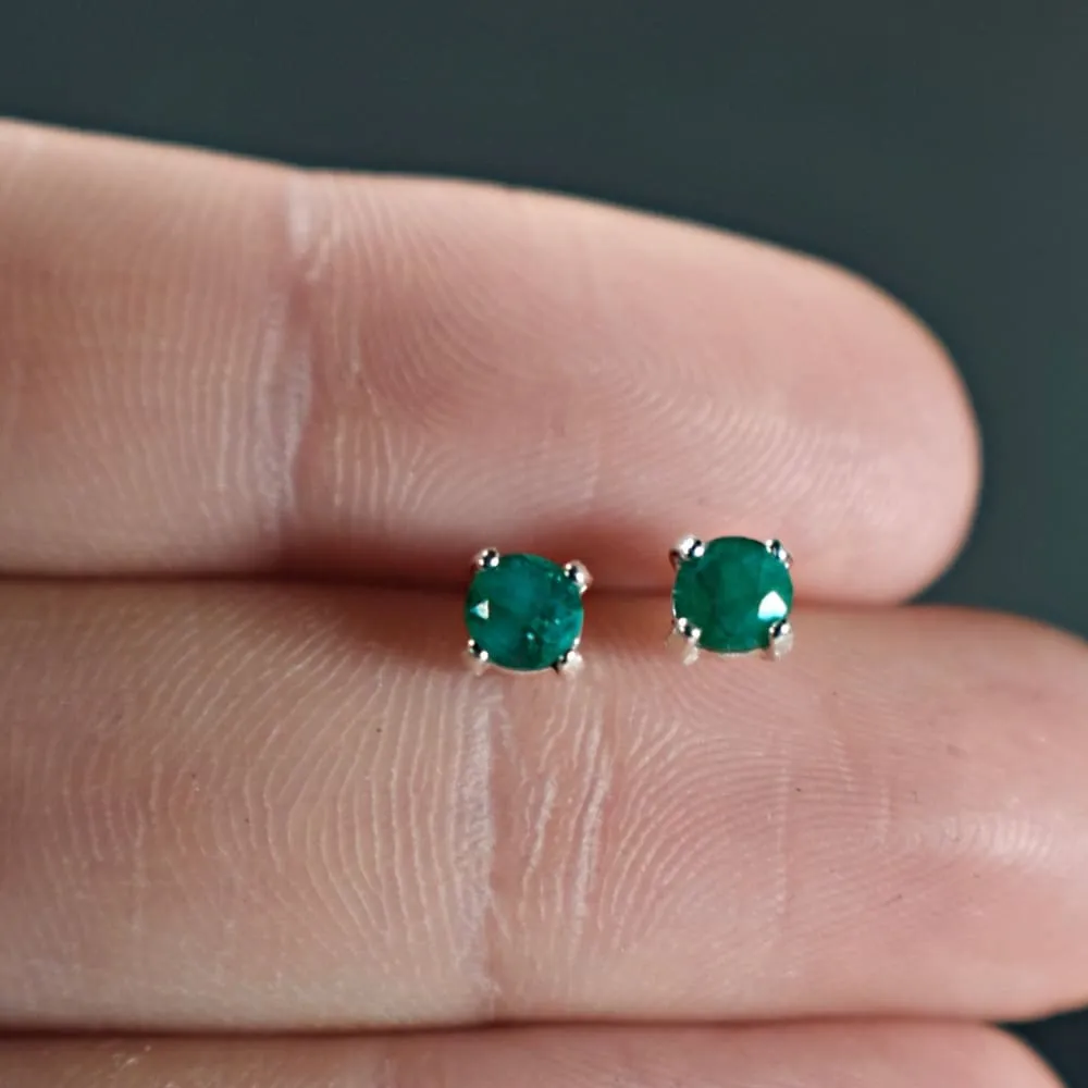 Round Natural Emerald Stud Earrings
