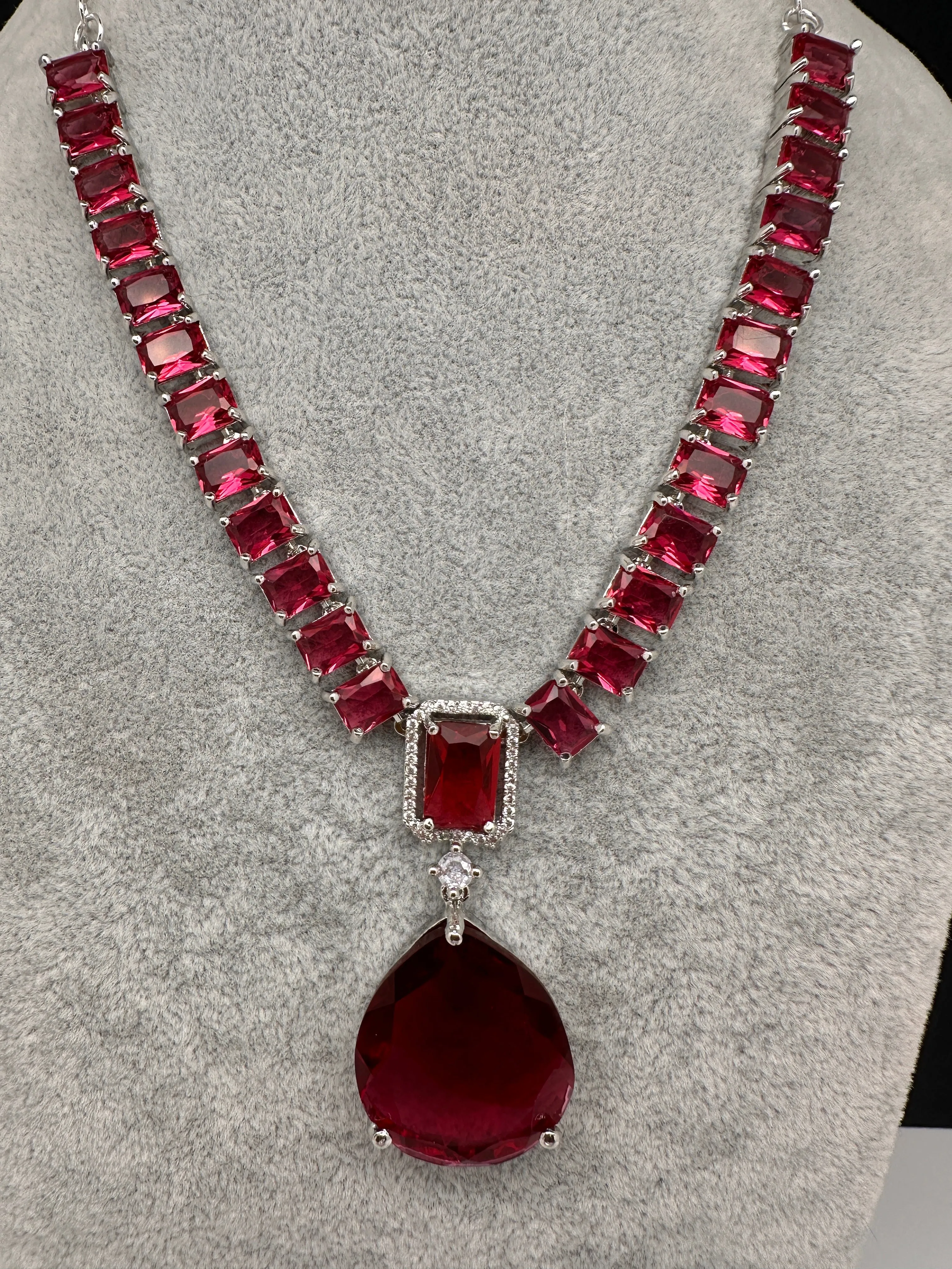 Wine Red Silver Short Necklace