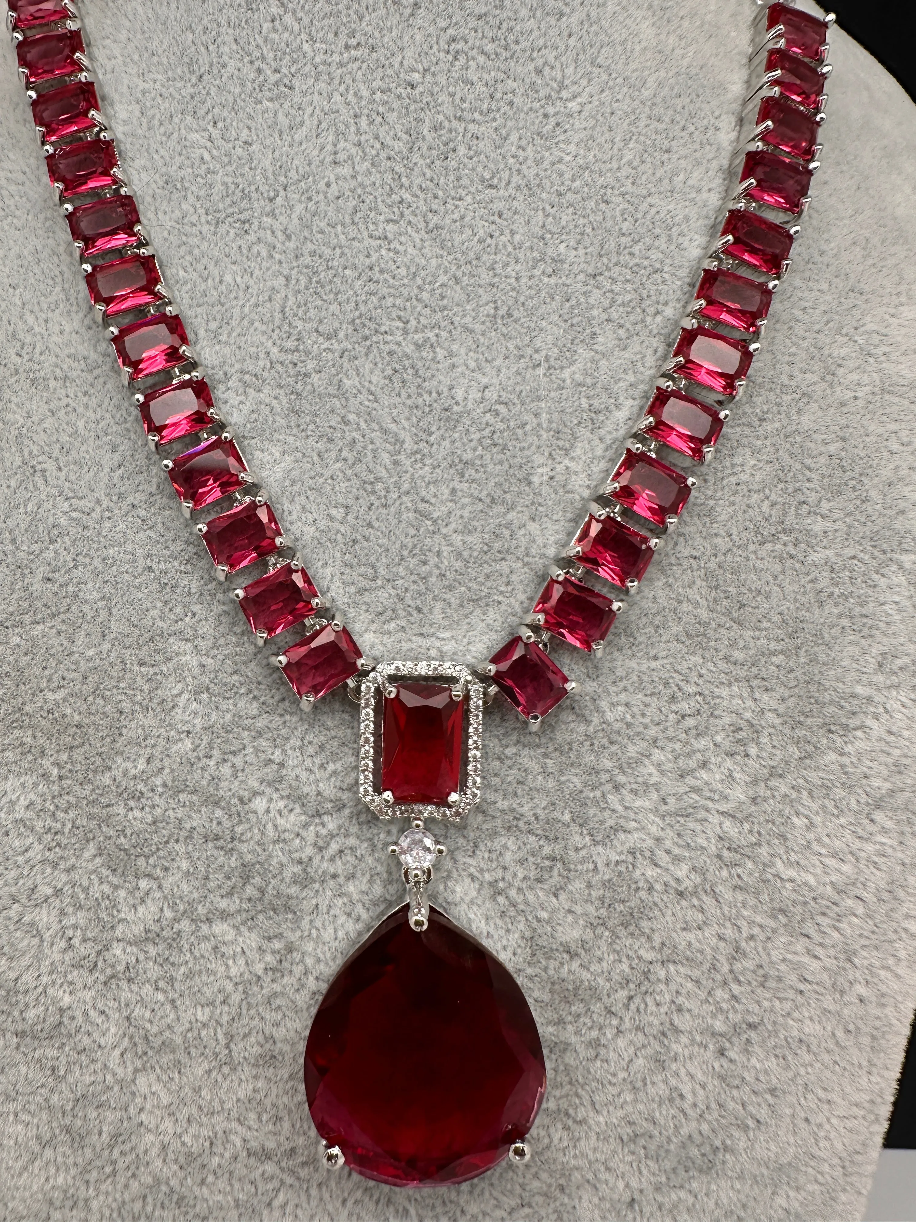 Wine Red Silver Short Necklace